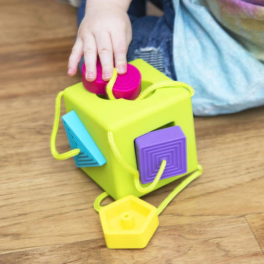 OombeeCube - Best Baby Toys & Gifts for Babies - Fat Brain Toys - US 3733