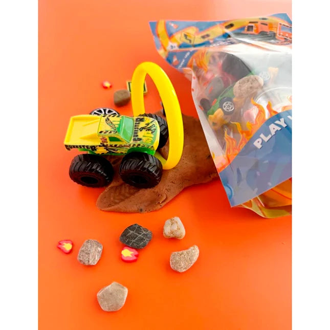 Monster Truck KidDough Play Kit - - Fat Brain Toys - US 8418
