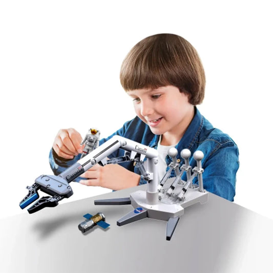 NASA Future Explorers Canadarm - - Fat Brain Toys - US 7207